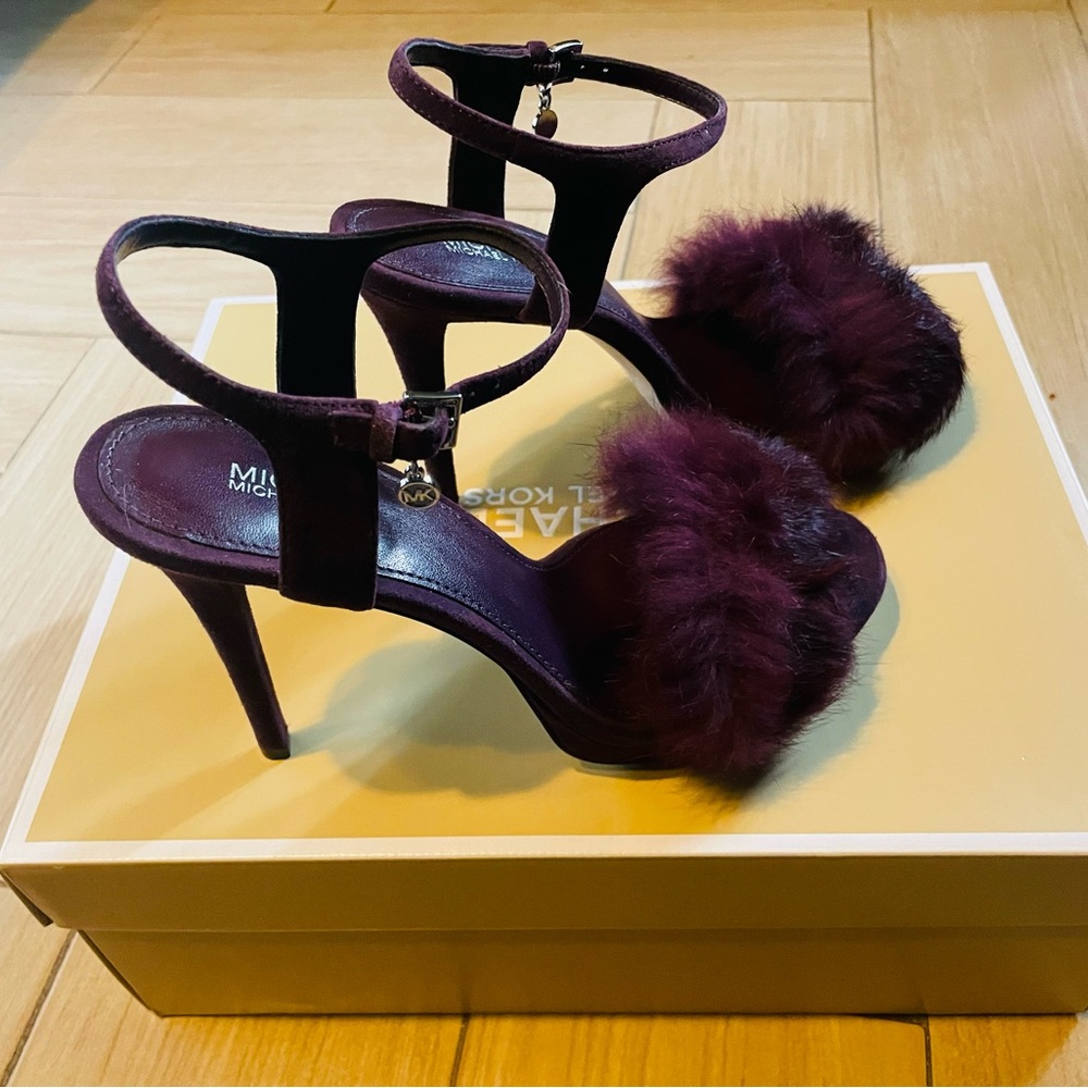 Michael Kors Faye Sandals Suede Damson Purple Size 6